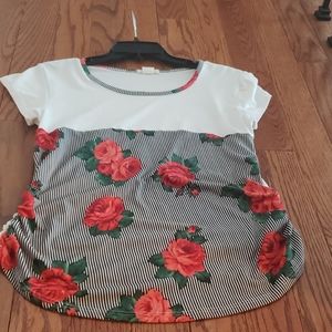 2 for 20 NWOT Rose Print Short Sleeve Tee